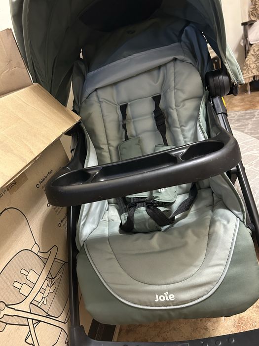 Коляска Joie удобная