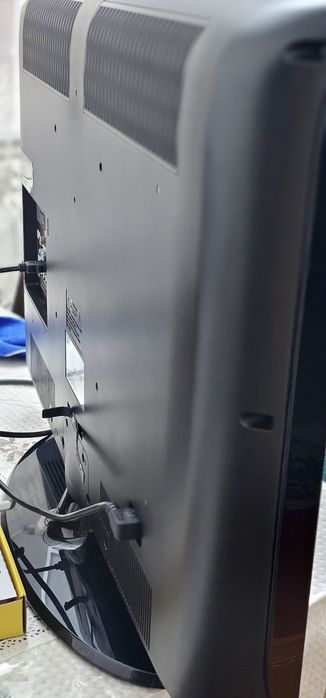 Жк телевизор Samsung 32