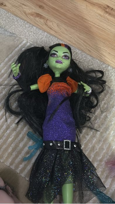 Кэтти нуар Бу Йорк, Каста монстр хай monster high