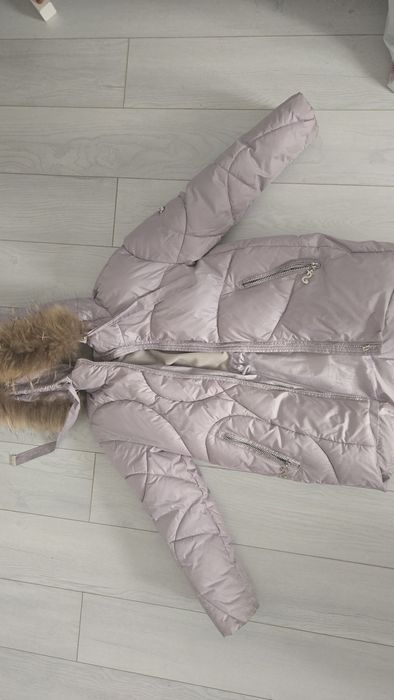 Продам детскую куртку