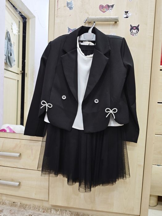 Костюм-тройка для девочки 8–9 лет