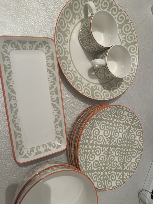 Сервис 32 персон