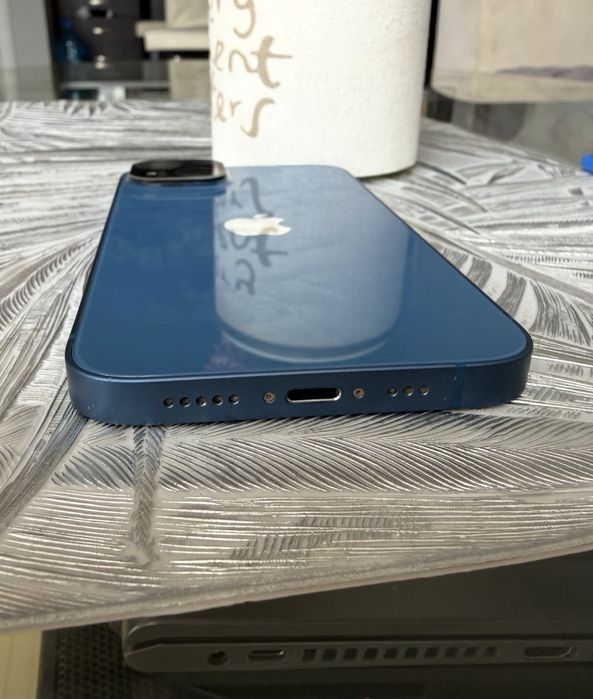 Iphone 13 отлично състояние