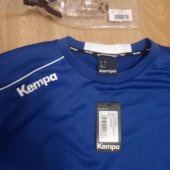Tricouri Kempa noi, cu eticheta, mărime L / XXL