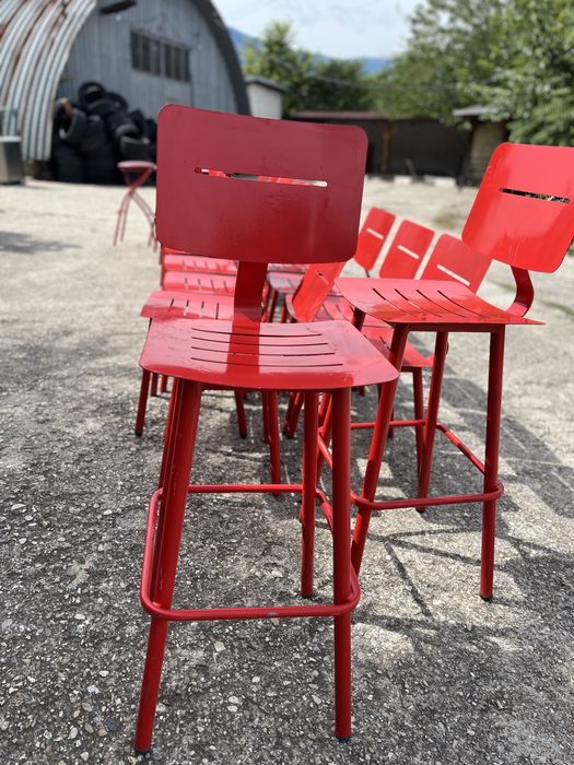 Столове метални за заведения