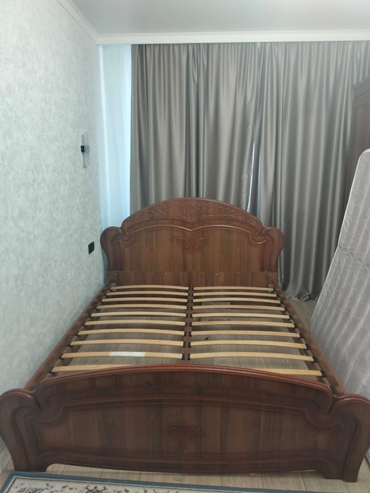 Спальный кровать