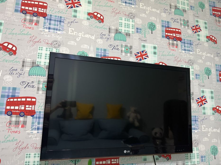 Продам телевизор LG