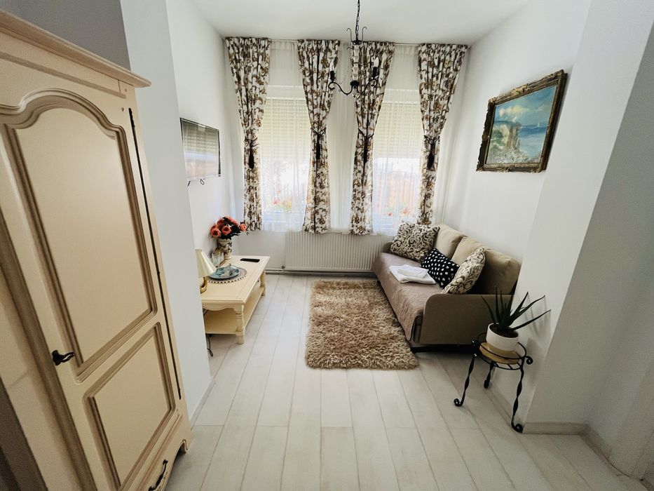 CAzare Predeal centru capacitate 12-13 persoane