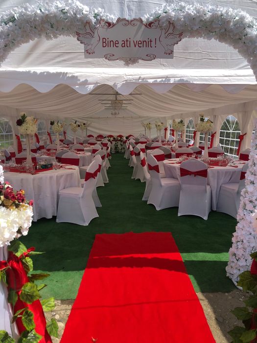 Inchiriem corturi pentru evenimente si aranjamente florale