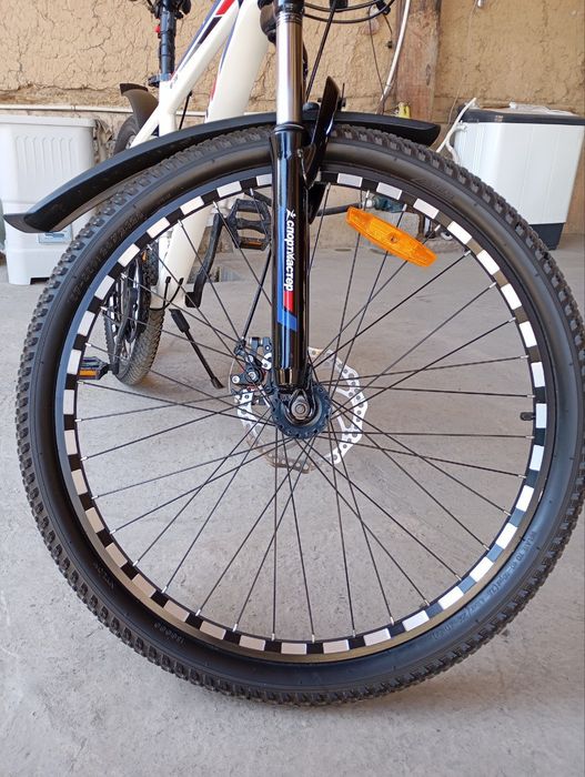 Velosiped sotiladi yengi