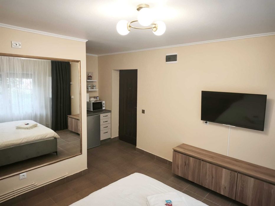 Oportunitate de Investiție / Afacere la Cheie – Garsonieră în Regim Hotelier (Booking & Airbnb), Zona Carpați II (Parter)