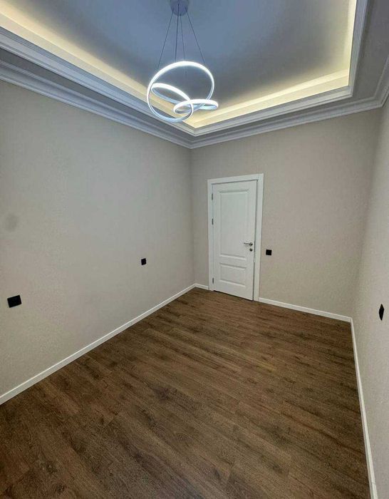 Продается  3 комнт  ЖК  Нур  алайский