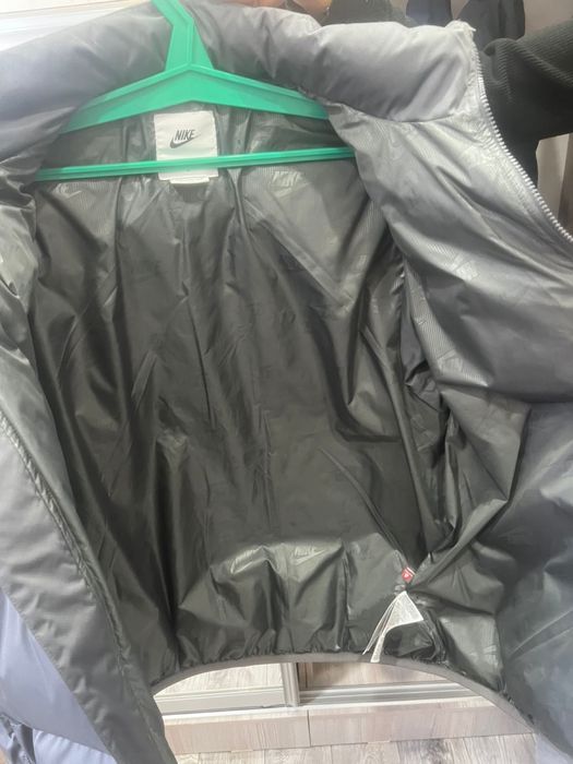 Оригинал пуховик Nike