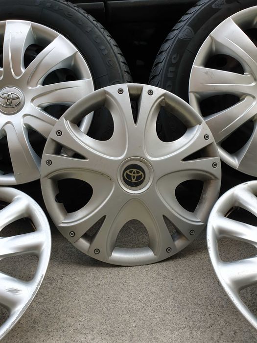 Джанти с гуми Тойота 15"-5×100+2 комплекта ориг. тасове и 20бр. гайки