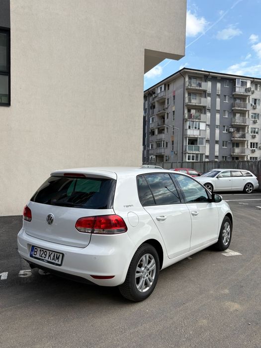 VOLKSWAGEN Golf 2011 — imagine 13