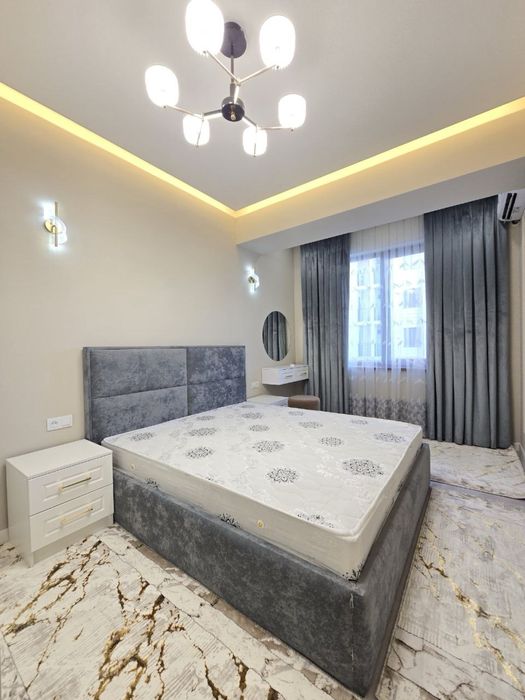 Продается 3 ком. Квартира на 2 этажн площадью 86 кв.м. По ул. Рудаки