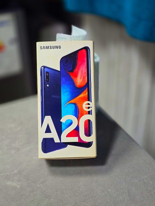 Telefon mobil Samsung Galaxy A20e, dual sim, 32 gb