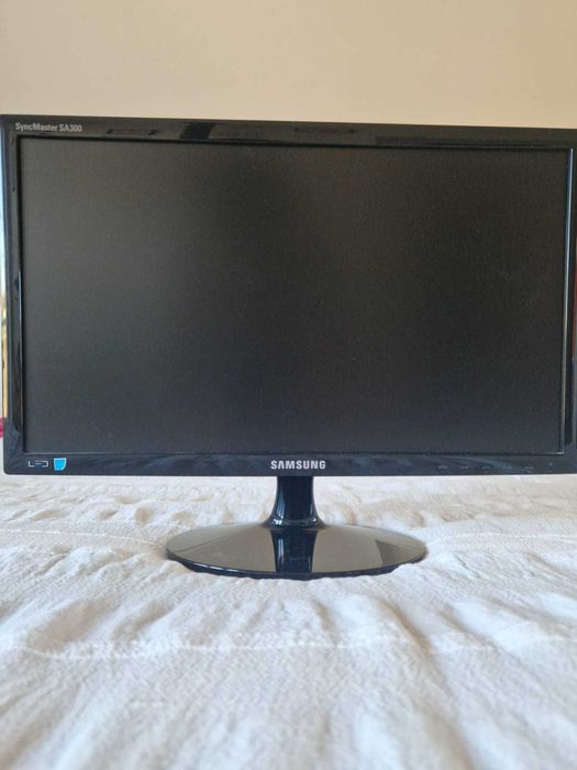 Monitor samsung , diagonala 22 inch.