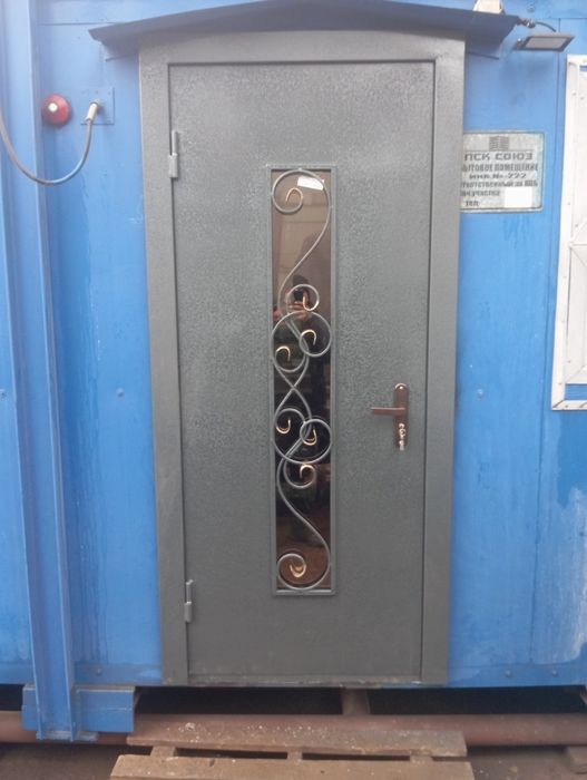 Двери входные железные