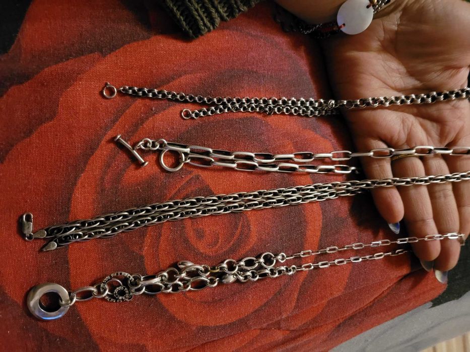 Сребърни синджири и пръстени