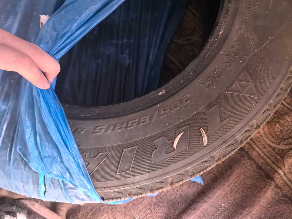 Продам комплект резины всесезонная
