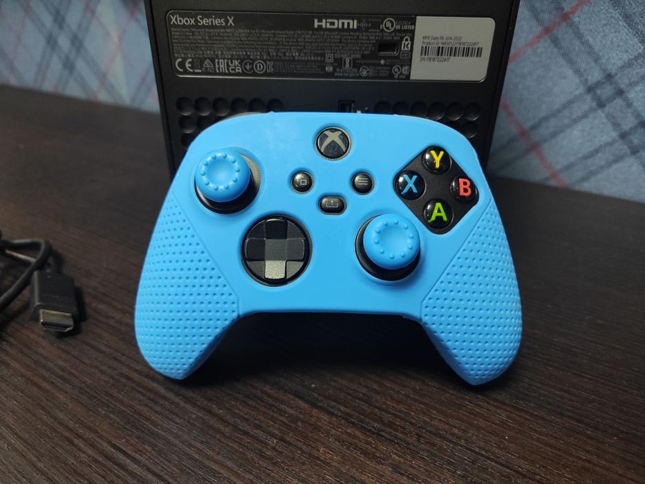 Игровая консоль "Xbox series X"