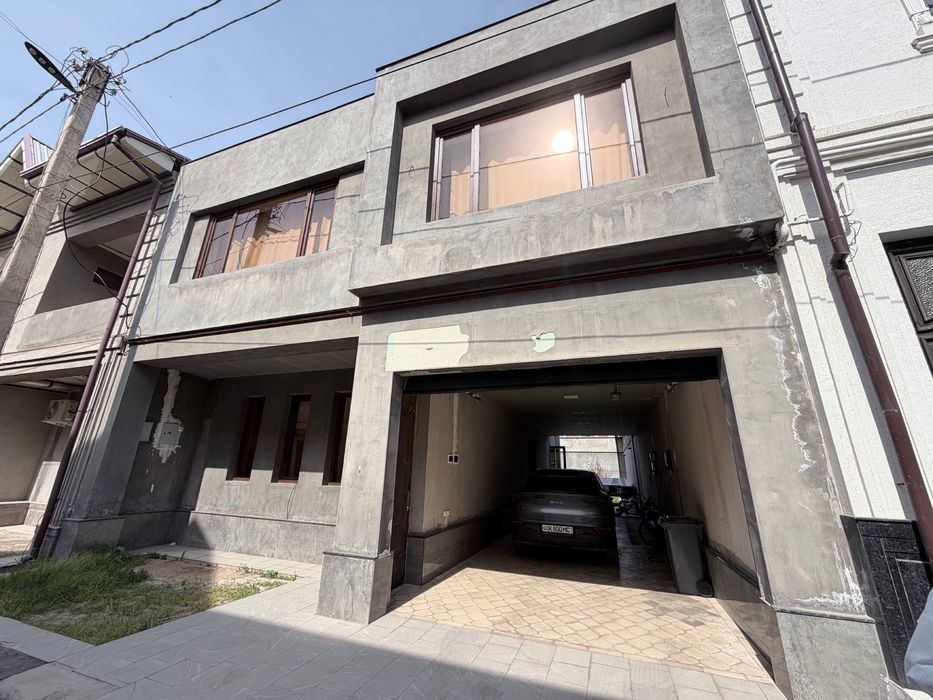 Карасу-6 ,Амир Темур Махалля Дом 3 сотки 2 этажа.Ор-р Трюфель ресторан