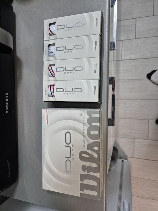 De vanzare mingii golf Wilson!!!