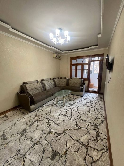 Продаётся 2 комнатная переделанная в 3 на Чиланзар 19