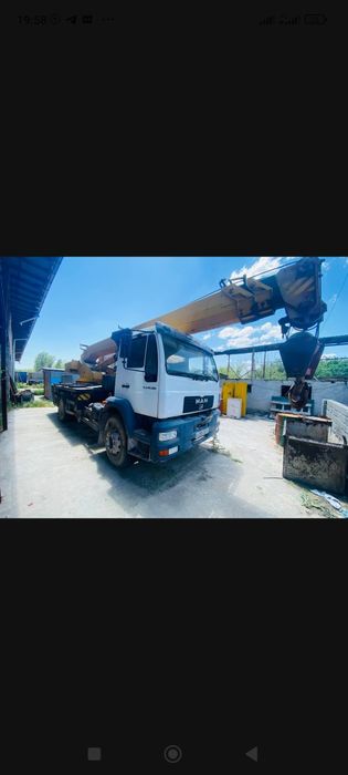 E-auksion да MAN автокран.