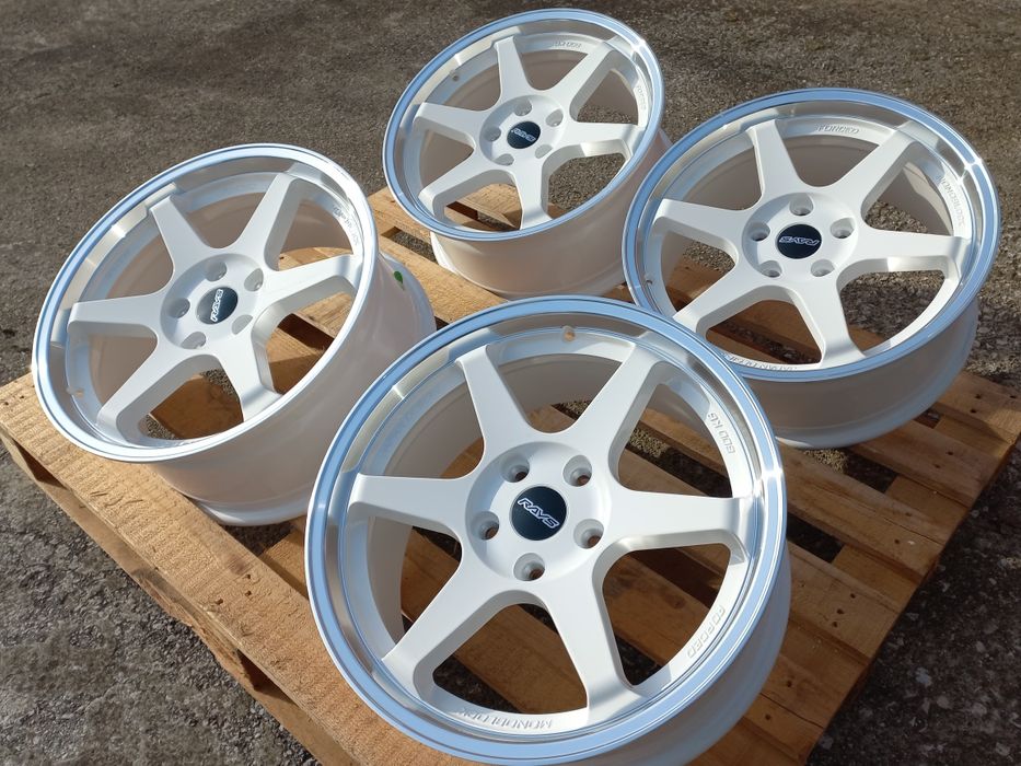 17" 5х114.3 Rays T37 Diamond Lip White Volk Racing 7.5j et 35 Чисто Нови