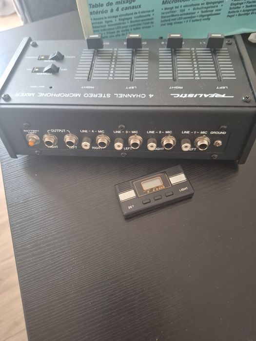 4 -ри канален микрофонен миксер с дистанционно