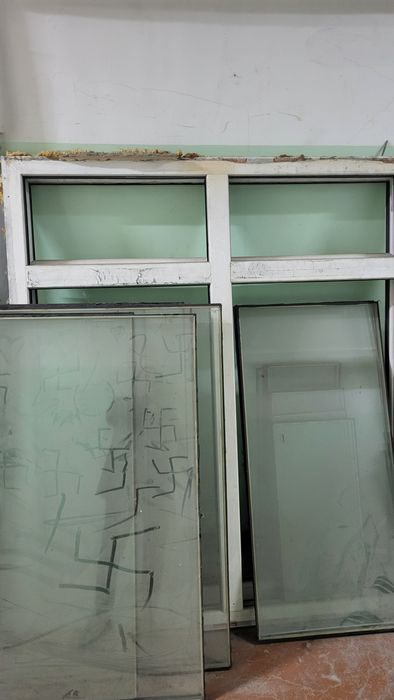 Продам б/у пластиковые окна