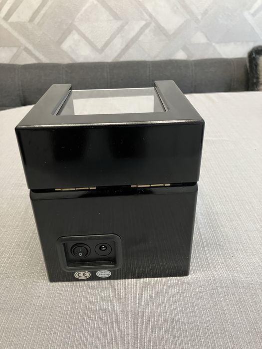 Watch Winder Box - Кутия за навиване на автоматични часовници ; самонавиващ се / автоматичен часовник
