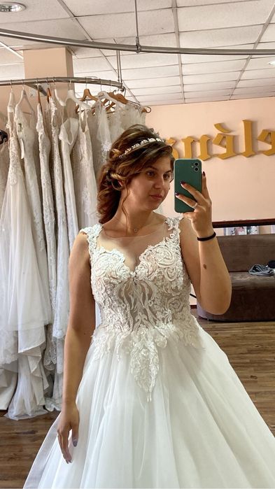 Rochie de mireasă / Menyasszonyi ruha