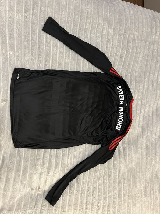 Продавам блуза Bayern Munchen L