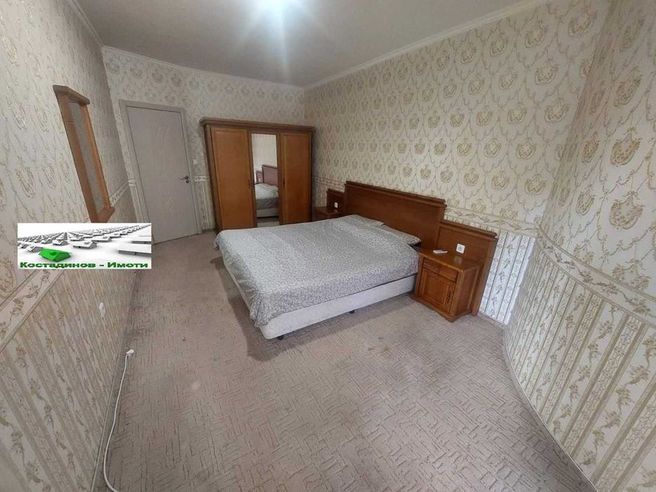 Дава се под наем Тристаен апартамент в Пловдив, Кършияка - 135 кв.м за 663 € - Снимка #5