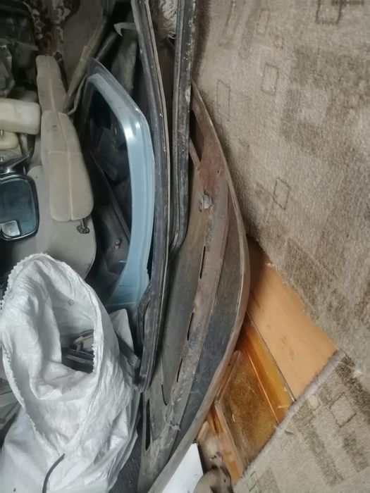 Запчасти  продам запчасти на ауди