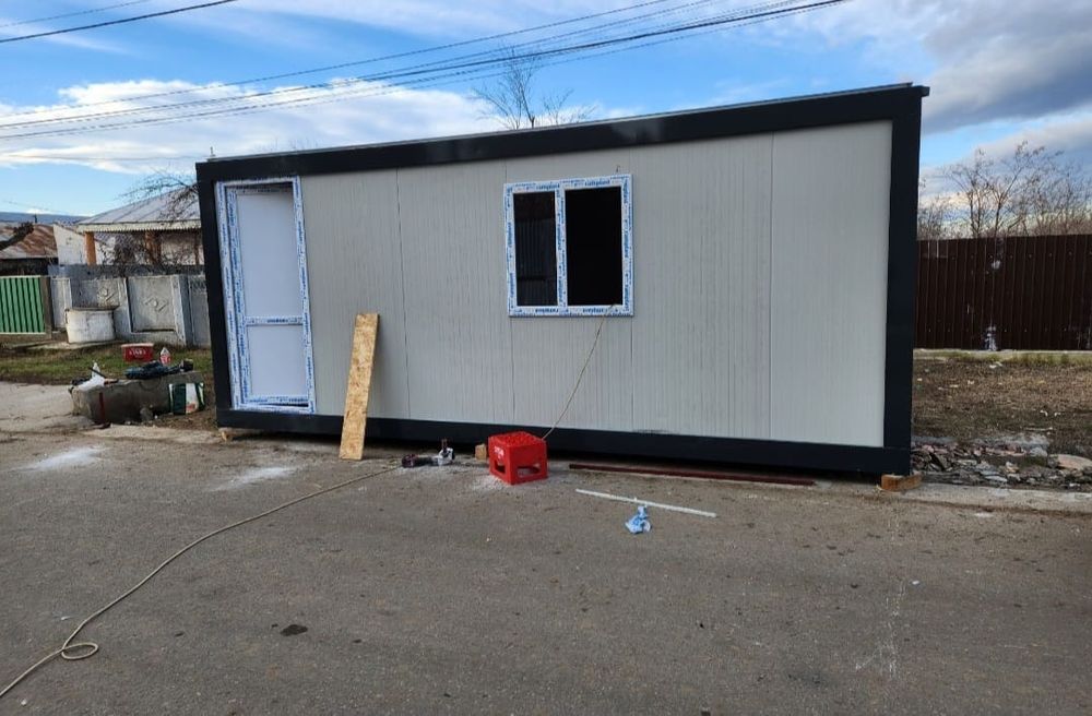 Vând containere modulare