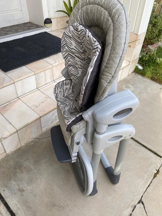 Scaun bucatarie cu masuta