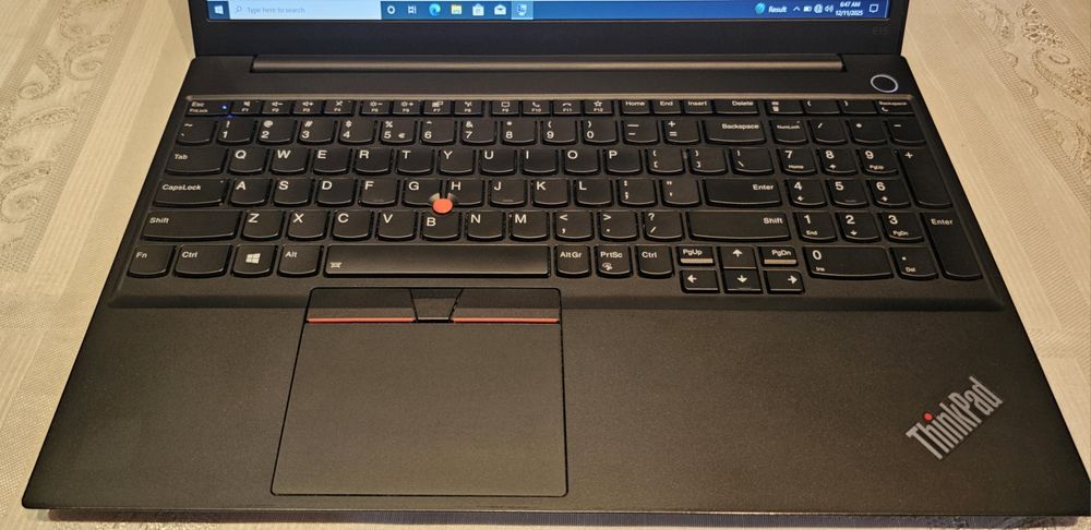 ThinkPad E15 Gen2  I3