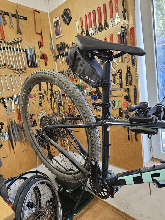 Trek Marlin 6 29" М размер Shimano Deore, Tektro Drag