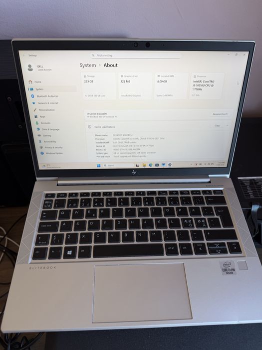 Vand Laptop HP 830 G7