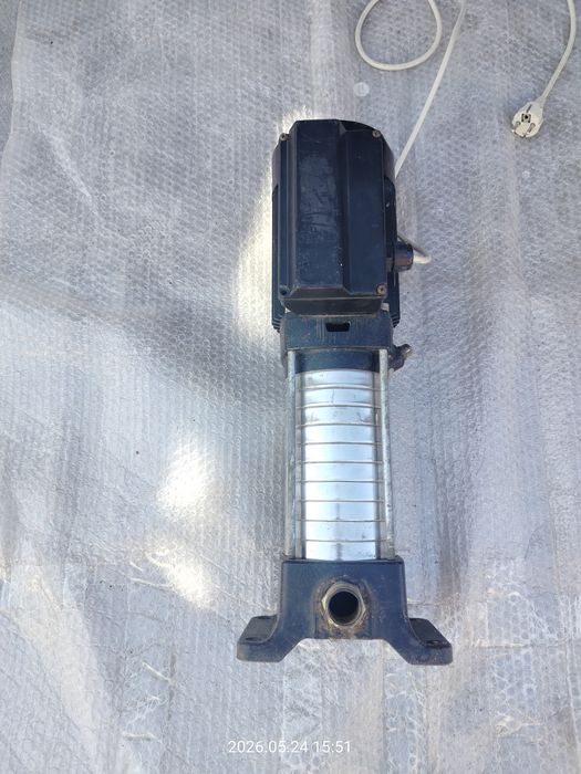 Продам насос " Crundfos " .