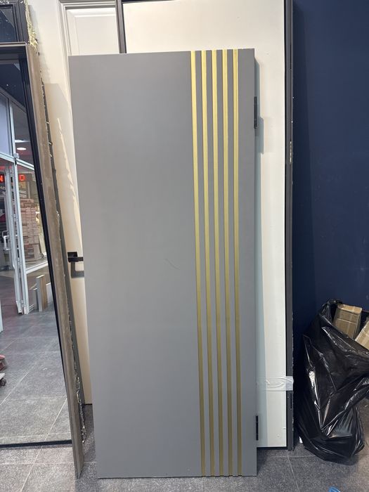 Продаю двери разные