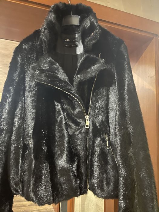 Дамско пухкаво палто и яке с косьм Zara