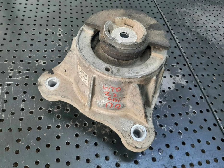 suport tampon motor dreapta mercedes  vito w447 2.2cdi euro 6  a4472410013