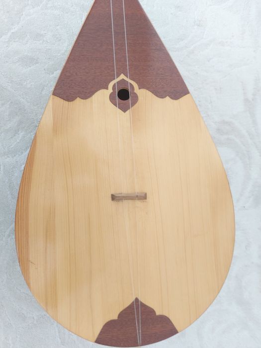 Домбыра  продаётся