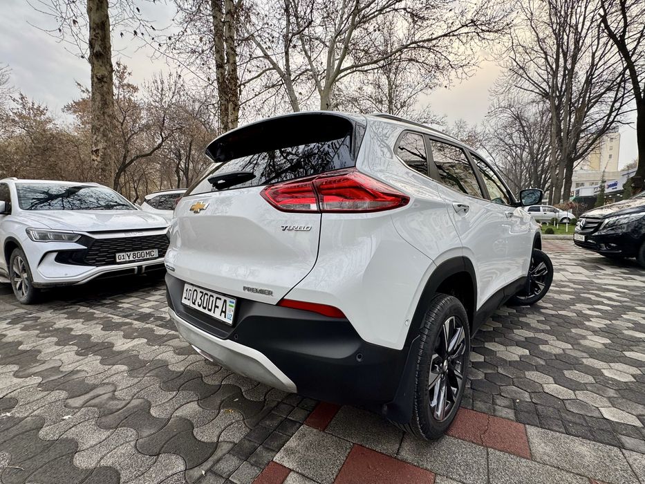 Tracker 2 Premier Plus full