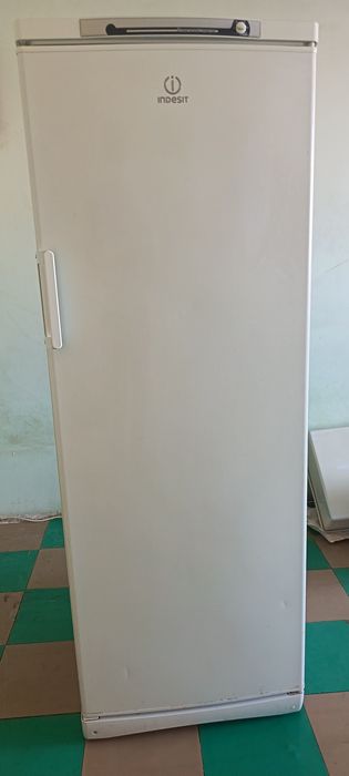 Морозильник Indesit